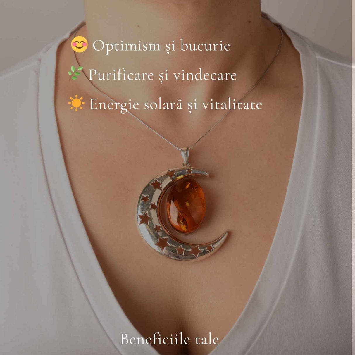 Colier Argint 925 cu Chihlimbar Rosu Semiluna – Protectie si Energie Feminina