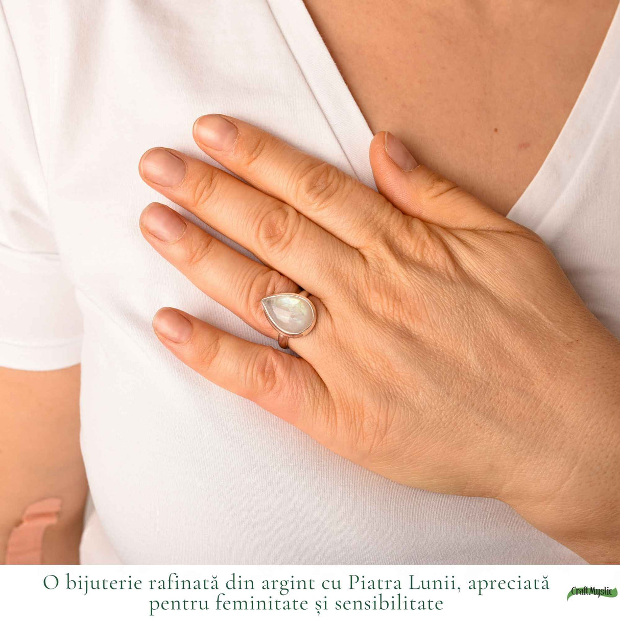 Inel Argint 925 cu Piatra Lunii Naturala Lacrima – Intuitie si Armonie