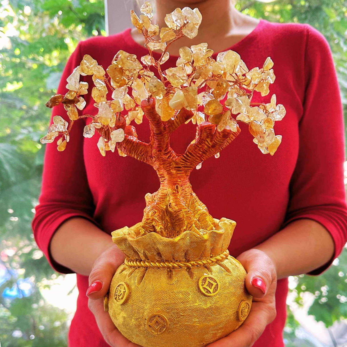 Bonsai cu cristale naturale citrin, supranumit \\"copacul banilor\\" - Copacelul cu inaltimea de 25 cm reprezinta cadoul perfect pentru prosperitate, succes, energie pozitiva