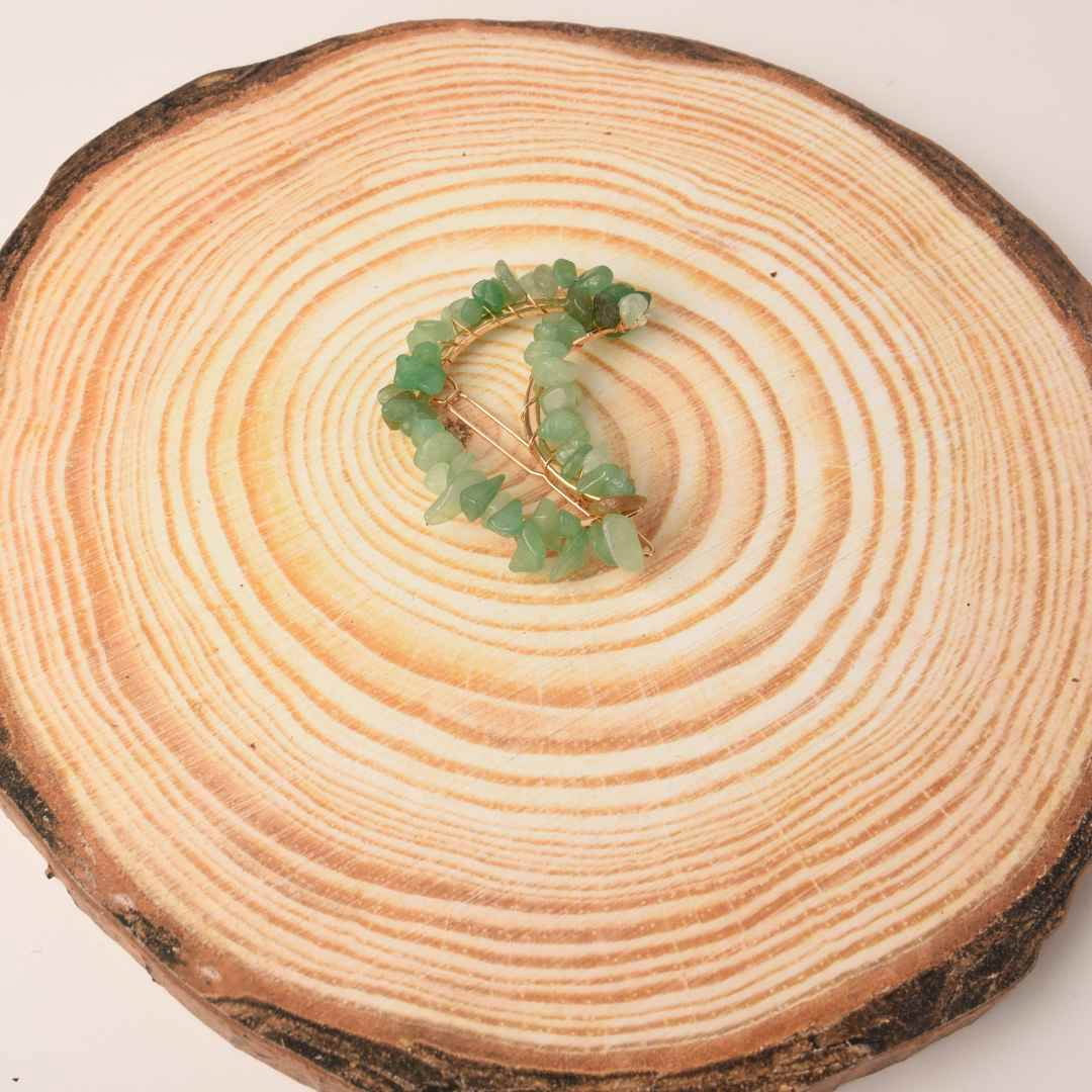 Clame pentru par in forma de semiluna cu piatra naturala semipretioasa Aventurin Verde pentru un look chic si vibratii pozitive