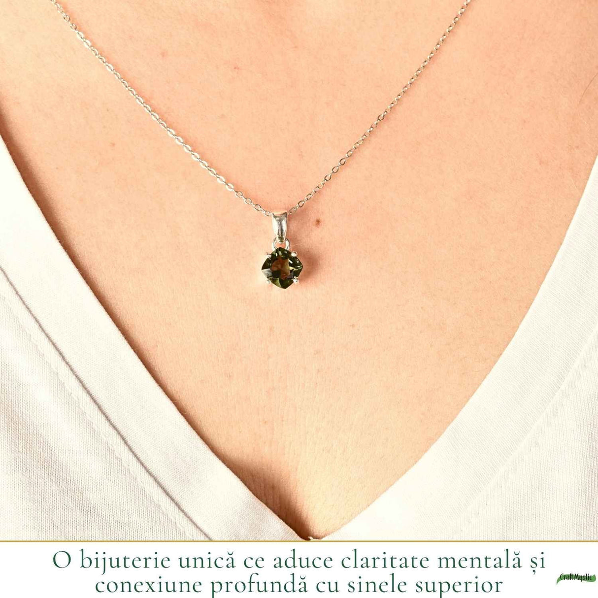 Colier Argint 925 cu Moldavit Fatetat Patrat – Claritate si Transformare