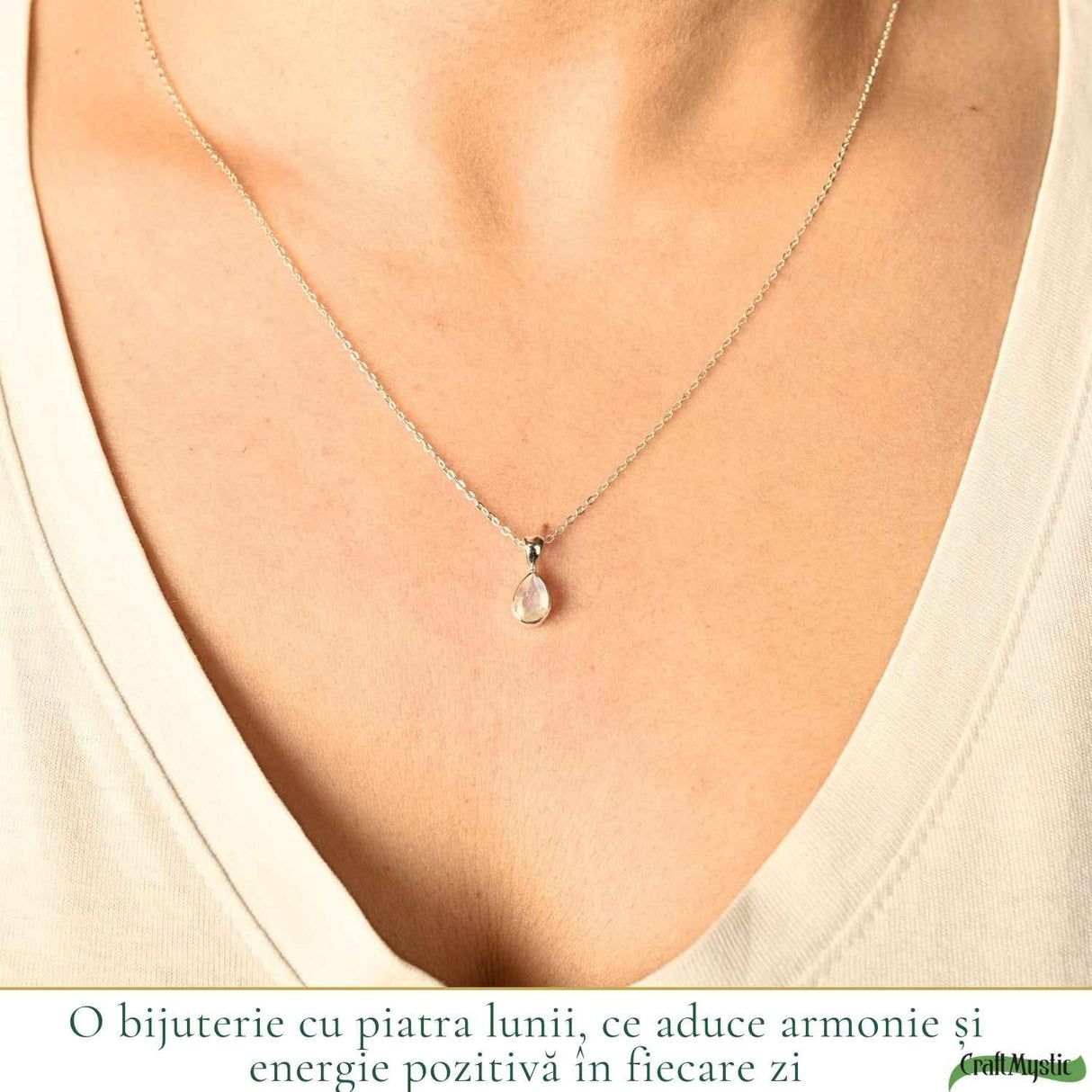Colier Argint 925 cu Piatra Lunii Lacrima fatetat– Delicatete si Intuitie Feminina