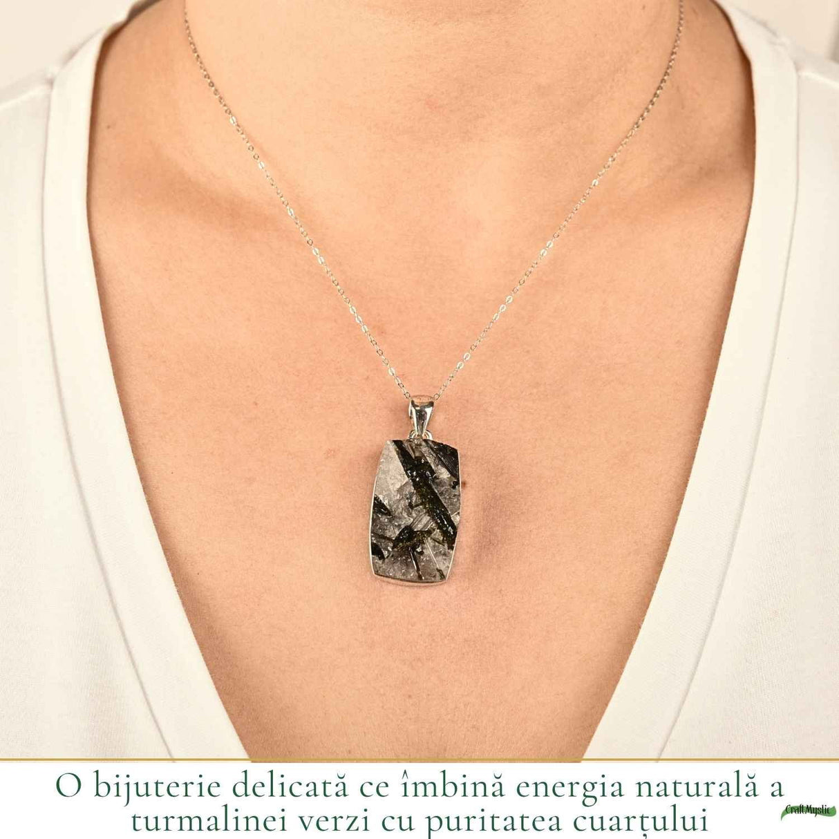 Colier Argint 925 cu Turmalina Verde si Cuart forma Dreptunghi – Echilibru si Claritate