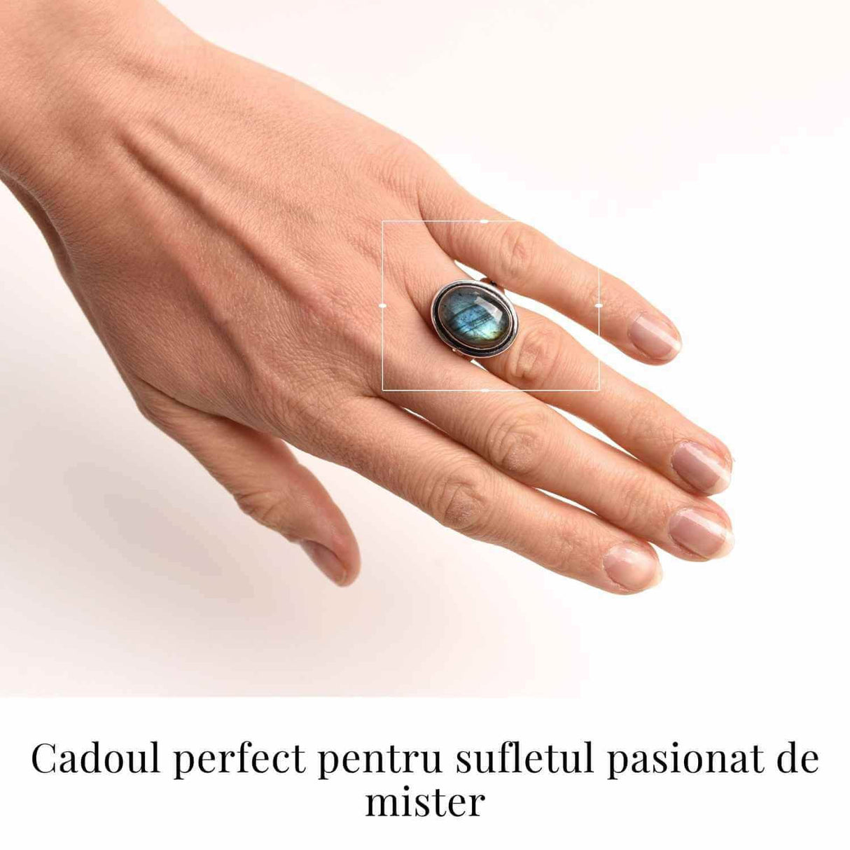 Inel ajustabil argintiu cu labradorit natural - intuitie si protectie