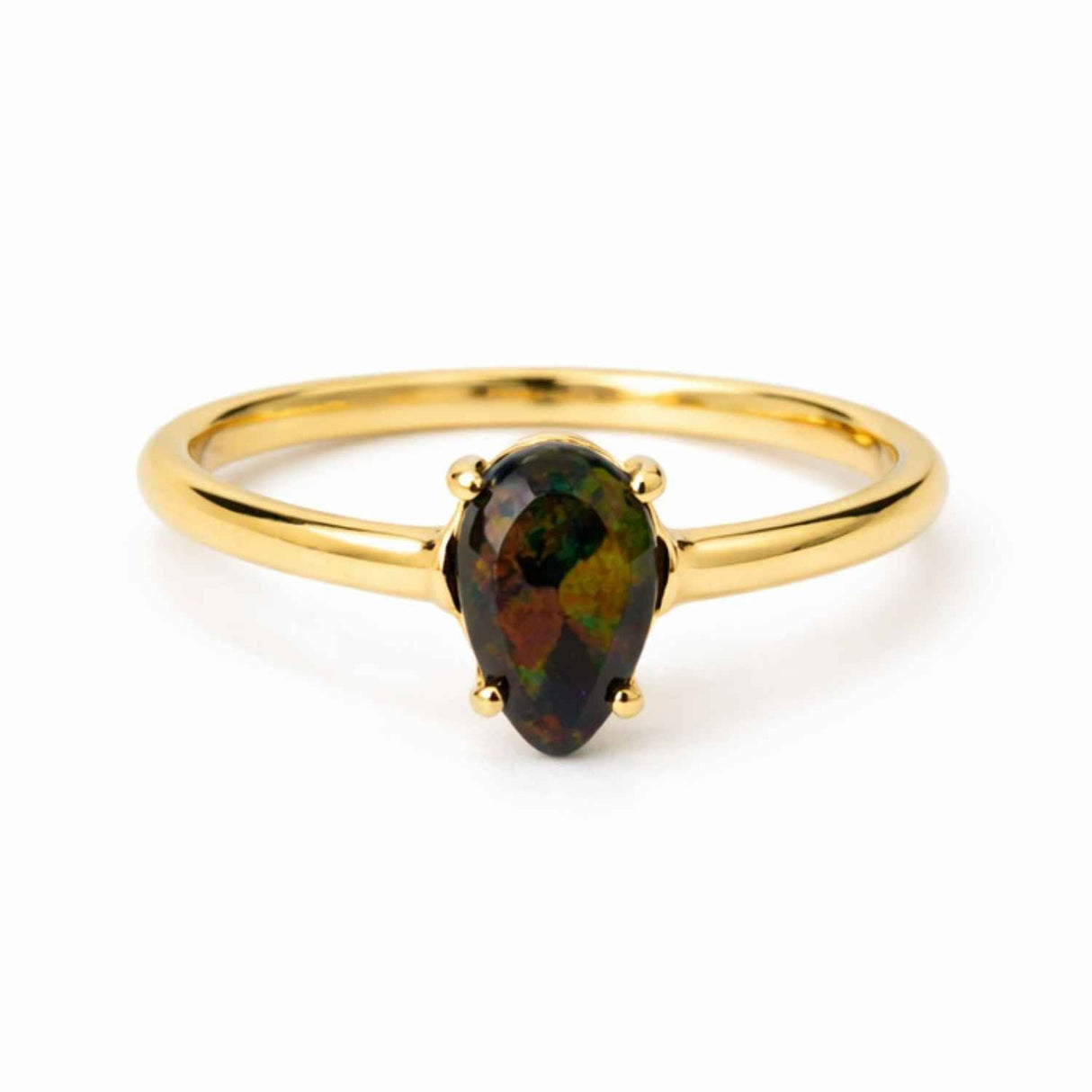 Inel Argint 925 placat cu aur 18K cu Opal Negru Fatetat oval- o reflexie profunda a intuitiei purtate cu gratie