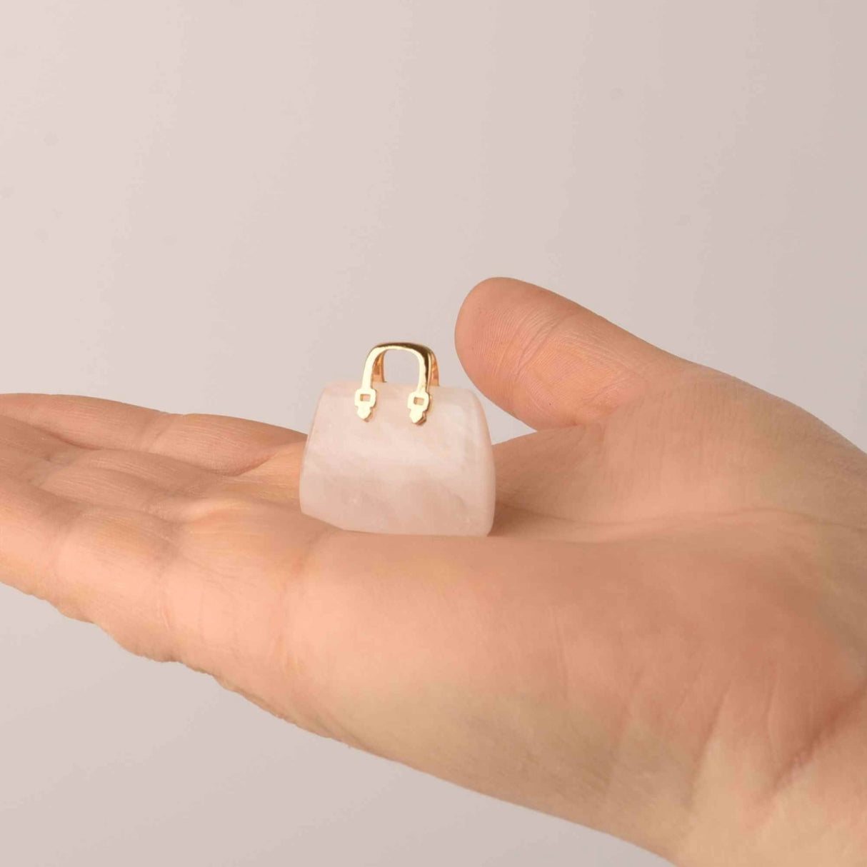 Pandantive 2.5 cm din piatra naturala Cuart Roz, in forma de geanta - Accesorii din piatra pentru realizarea de bijuterii, cercei, colier