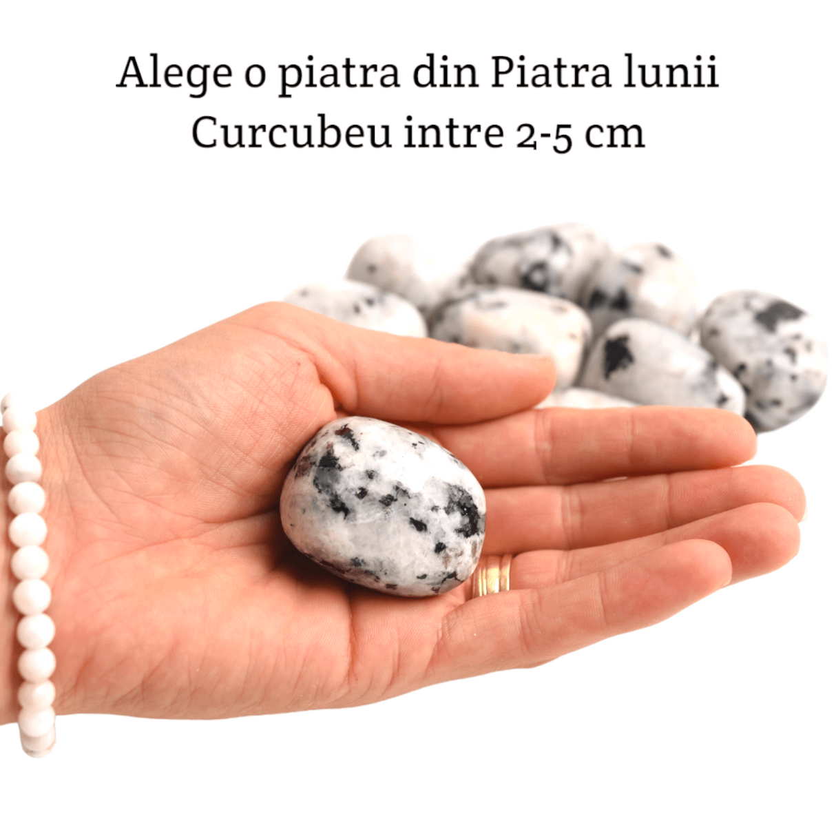 Piatra rulata din Piatra lunii curcubeu natural - Armonie si Intuitie in Viata Ta 3-4 cm