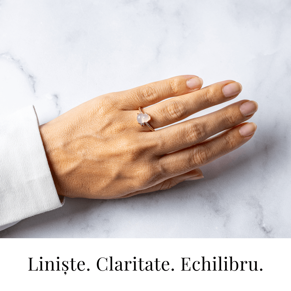 Inel Tartaruta cu Calcedonie Alba Naturala si Cupru - Simbol al Puritatii si Linistii Interioare