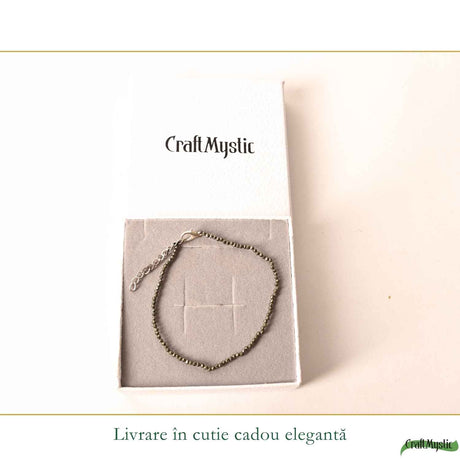 Detaliu brățară de picior cu Pirită fațetat de 2 mm