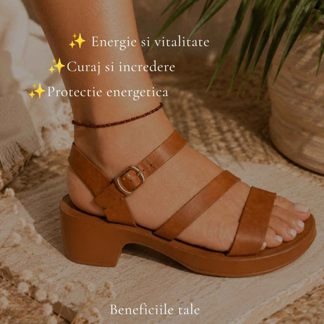 Brățară de picior cu Granat natural, purtată pe gleznă