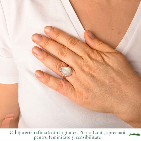 Inel Argint 925 cu Piatra Lunii Naturala Lacrima – Intuitie si Armonie