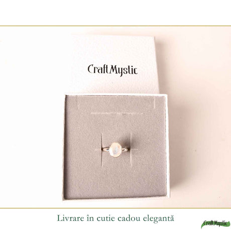 Inel Argint 925 cu Piatra Lunii Natural Fatetata Oval – Intuitie si Armonie