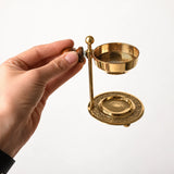 Metalul și lemnul lui Arzător din Alama, văzute de aproape