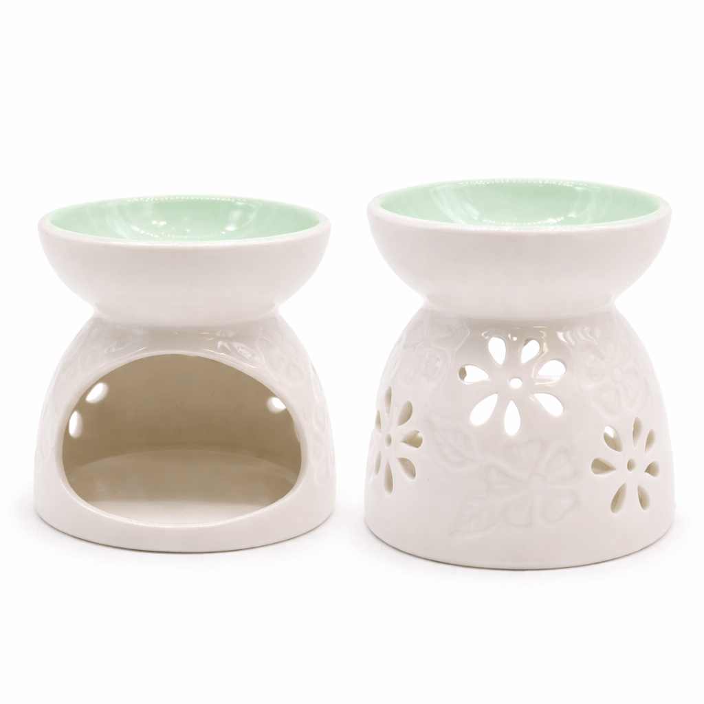 Arzator Ceramic Alb pentru ulei esential cu Decupaje Florale - Ritual de Relaxare si Armonie Energetica