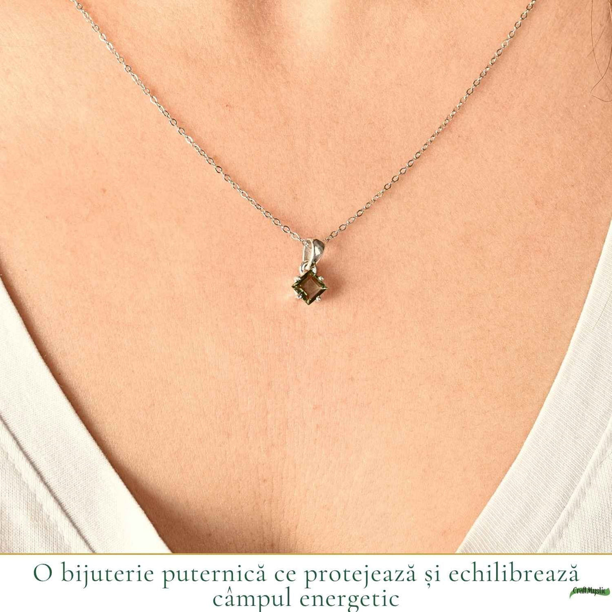 Colier Argint 925 cu Moldavit Fatetat Patrat mic– Claritate si Transformare Interioara