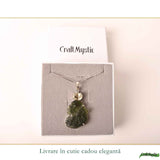 Colier Argint 925 cu Moldavit si Piatra Desertului Libian – Claritate si Energie