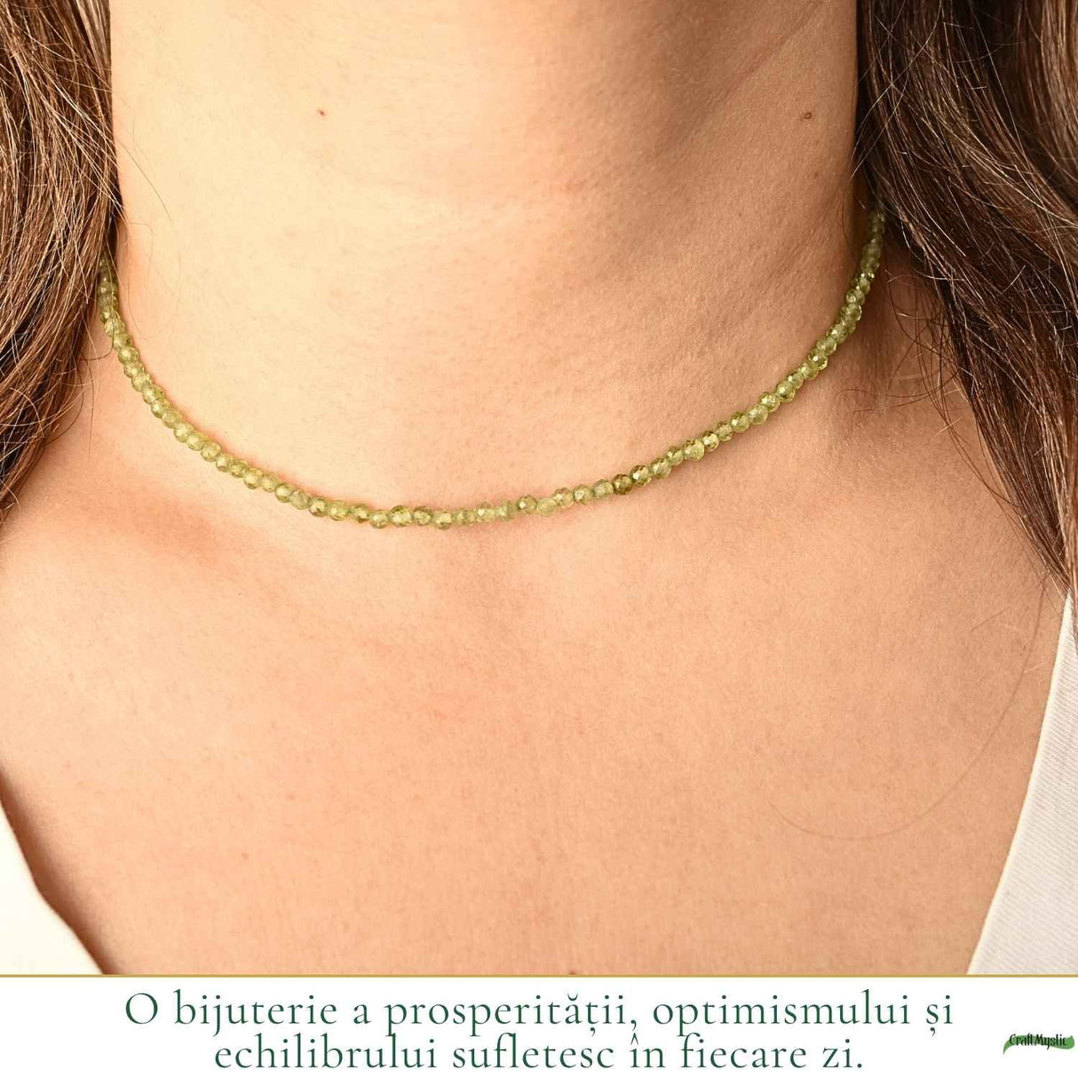 Colier Fin la Baza Gatului Tip Choker cu Peridot Fatetat 3 mm – Prospețime si Eleganta Naturala