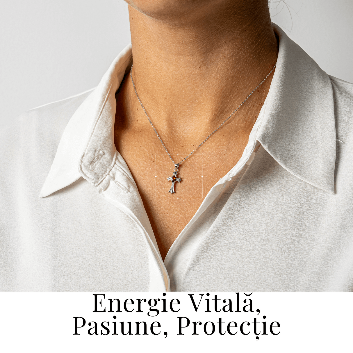 Colier Argint 925 cu Granat Natural in Forma de Cruce - Energie, Pasiune si Protectie Divina