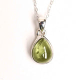 Colier Argint 925 cu Peridot Natural in Forma de Lacrima - Lumina, Vindecare si Armonie Interioara