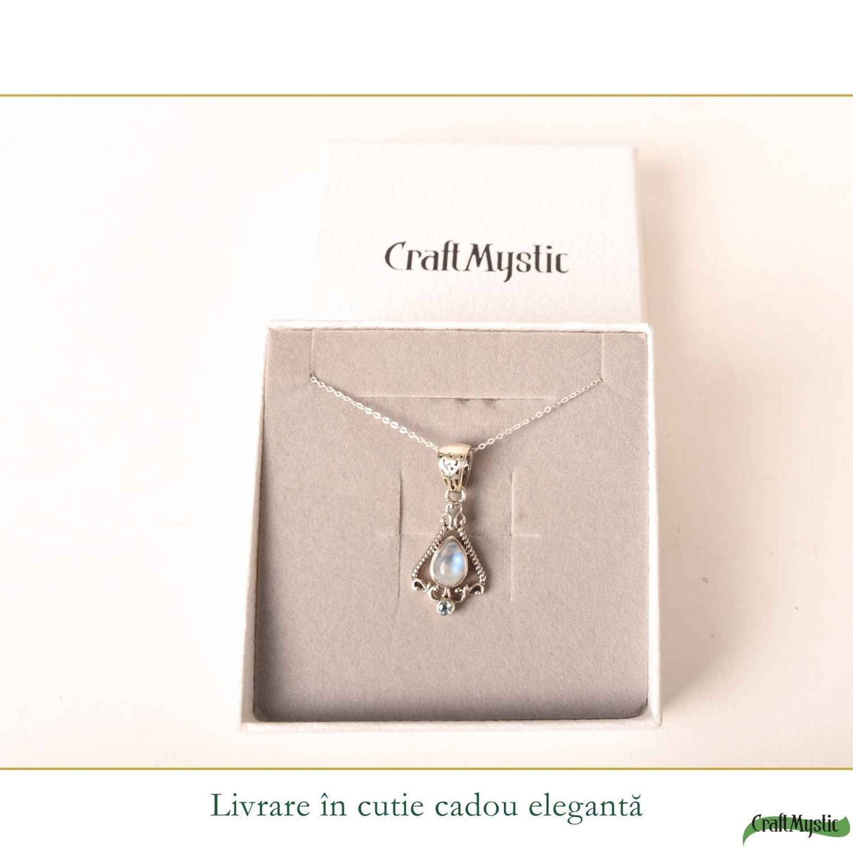 Colier Argint 925 Floare cu Piatra Lunii si Topaz Albastru – Echilibru si Claritate