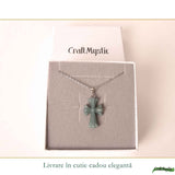 Colier cu Jadeit Natural forma de Cruce si Lant Argint 925 – Armonie, Prosperitate si Eleganta