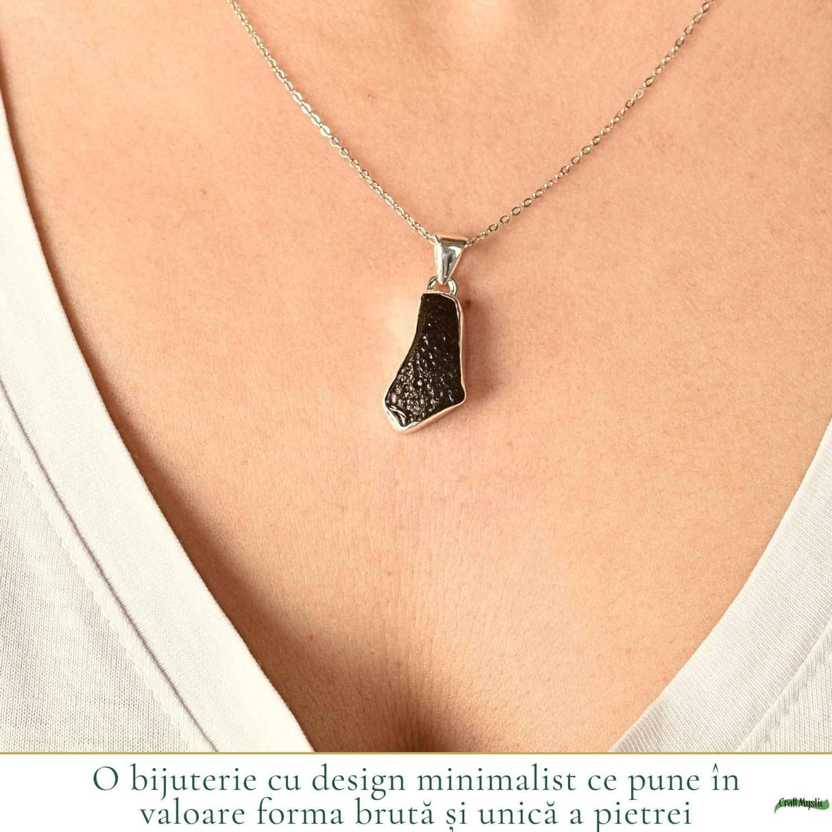 Colier argint 925 cu moldavit brut neuniform – energie si transformare autentica