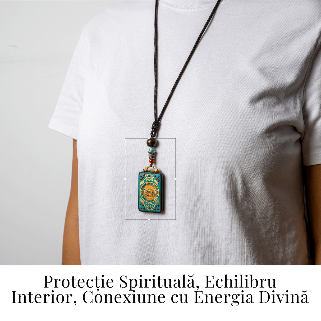 Colier Thangka Nepalez din Lemn cu Leul de Zapada - Curaj, Protectie si Echilibru Divin