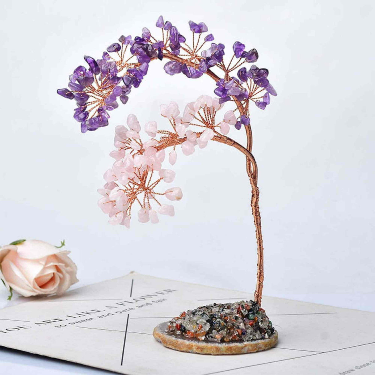 Copac pietre semipretioase ametist si cuart Roz pe felie de agat - Decor cristal feng shui, accesorii pentru birou, cristale pentru meditatie