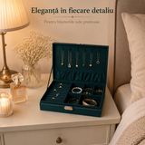 Cutie Dreptunghiulara pentru Bijuterii din Catifea Verde – Organizare Eleganta si Protectie