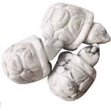 Figurina broasca testoasa 4 cm de cristal semipretios Howlita - Sculptura din piatra vindecatoare reiki de buzunar pentru decor, colectie
