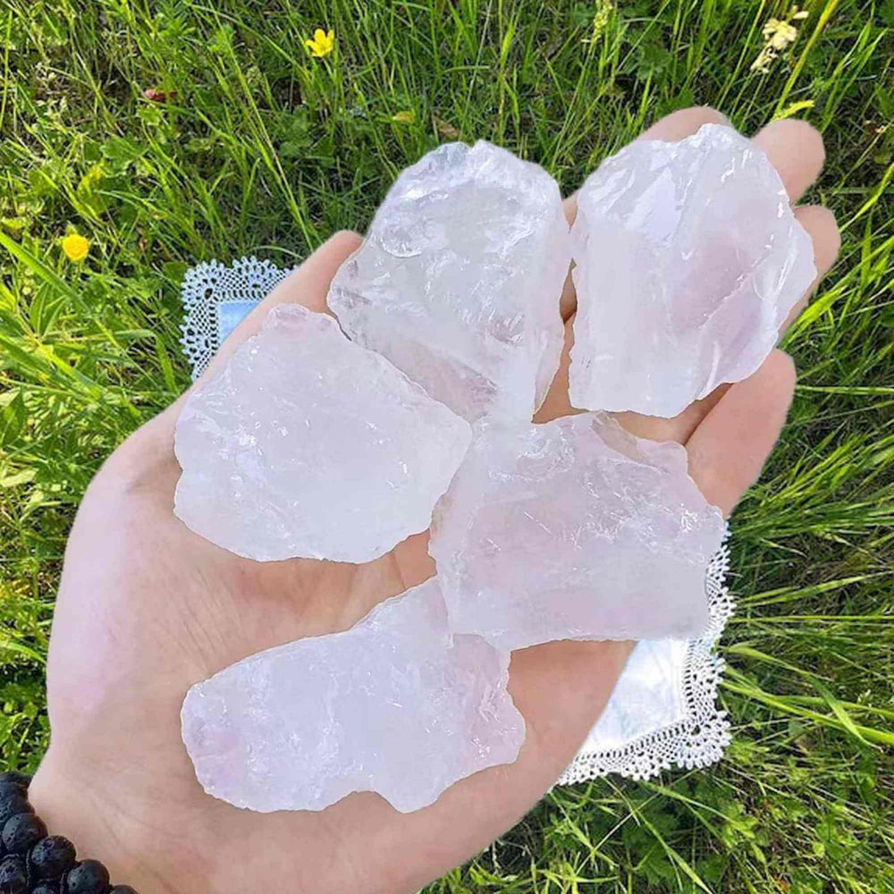 Pietre Brute Naturale din Cuart Transparent - Energie Pura si Protectie, Dimensiuni 4-5 cm