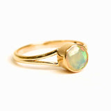 Inel Argint 925 placat cu aur 18K cu Opal Etiopian fatetat - Lumina si Magie Interioara