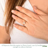 Inel argint 925 piatra lunii oval – intuitie si echilibru emotional