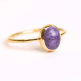 Inel Argint 925 placat cu Aur 18K cu Charoite Oval - Transformare si Claritate Spirituala