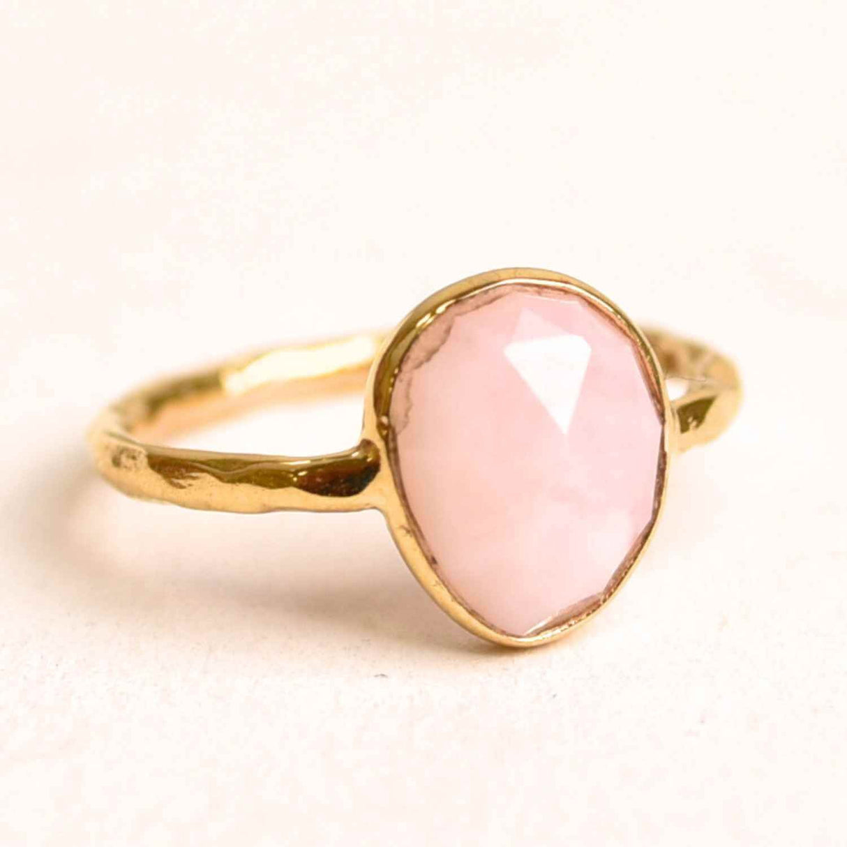 Inel argint 925 placat cu aur 18K si Opal Roz fatetat - Iubire, creativitate si echilibru