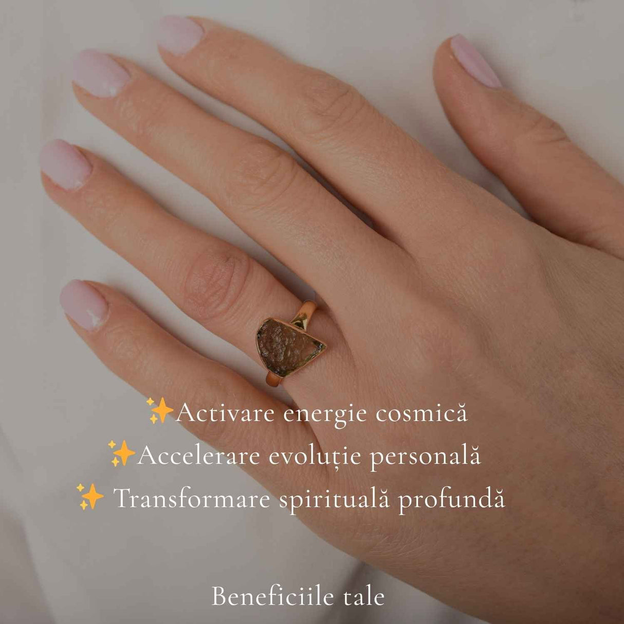 Inel moldavit brut neuniform placat cu aur de 18K , M6/51 - claritate si transformare interioara