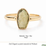 Inel argint 925 placat cu aur de 18k si moldavit natural brut, M7/54 – transformare profunda si energie autentica