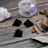 Piramida cristal negru obsidian din piatra semipretioasa naturala 4 cm – pentru protectie, integritate si energie pozitiva