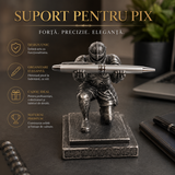 Suport cu Pix / Stilou Cavaler Medieval din Rasina – Organizare Eleganta si Inspiratie pentru Birou