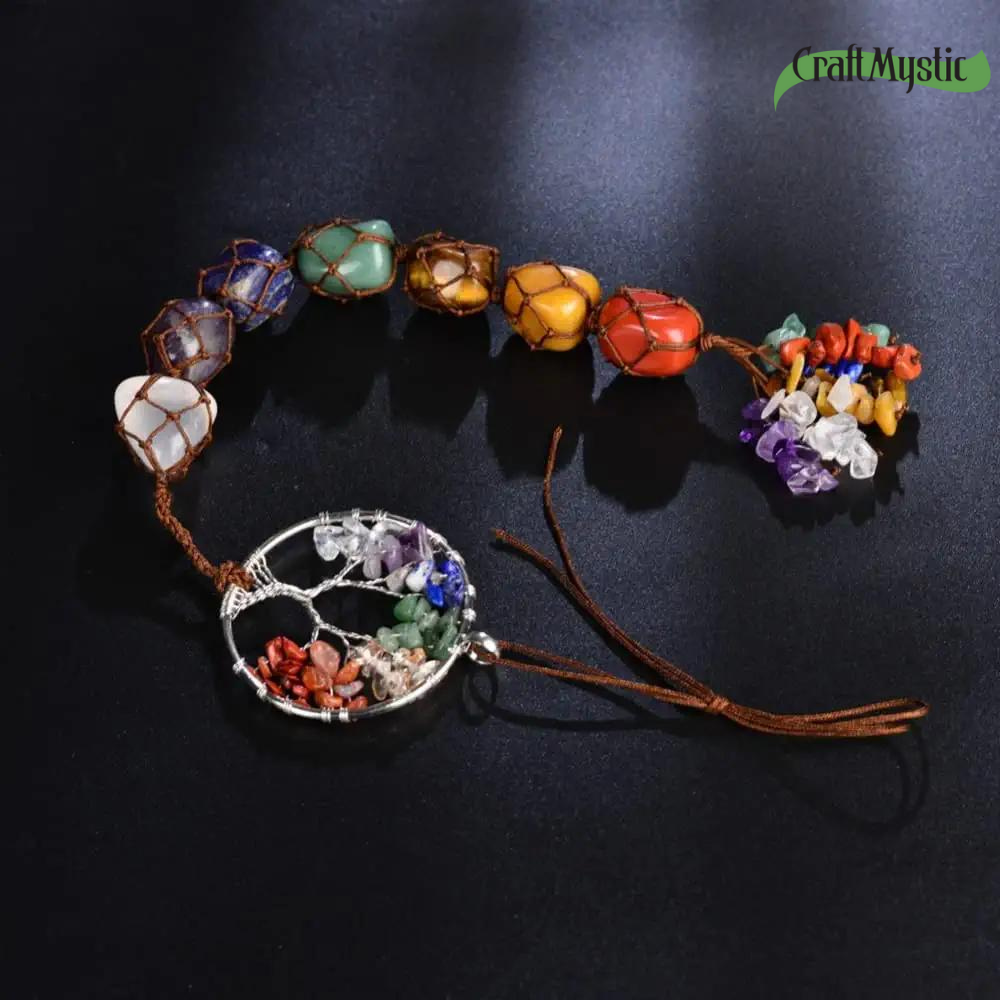 Ornament de agatat tematica pietre chakra - Contine arborele vietii lucrat manual cu pietre semipretioase si cristale vindecatoare a celor 7 chakre