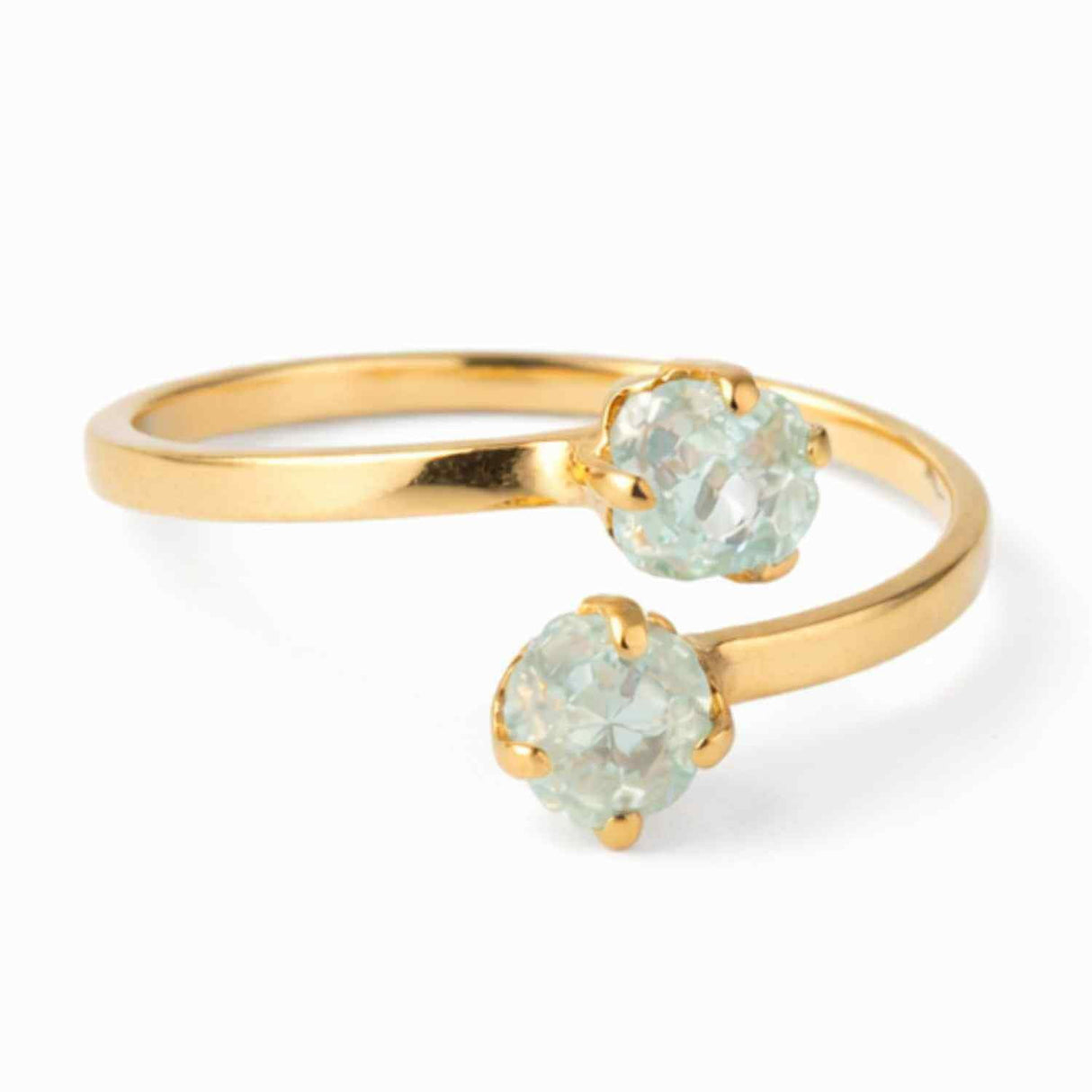 Inel reglabil din argint 925 placat cu aur de 18k cu acvamarin brut care aduce calm, claritate si o prezenta linistitoare