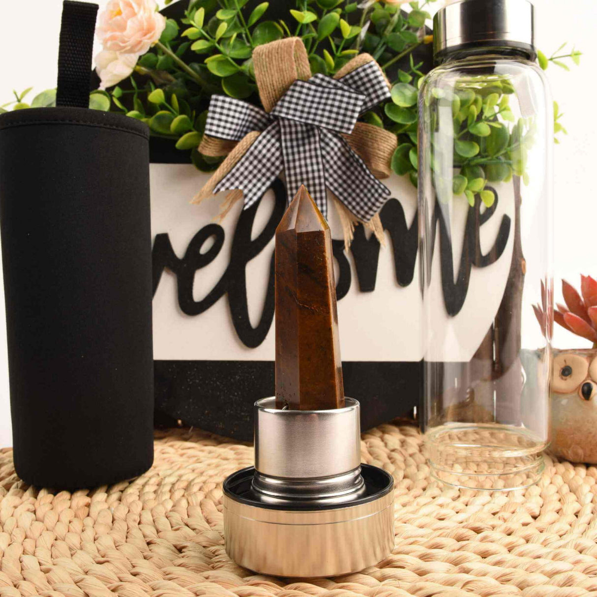 Sticla de apa cu varf de cristal Ochi de tigru – Perfect pentru meditatie - Cadouri speciale pentru femei barbati prieteni